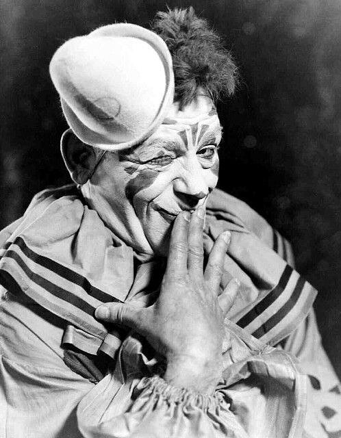 Lon Chaney Laugh, Clown, Laugh 1928.jpg